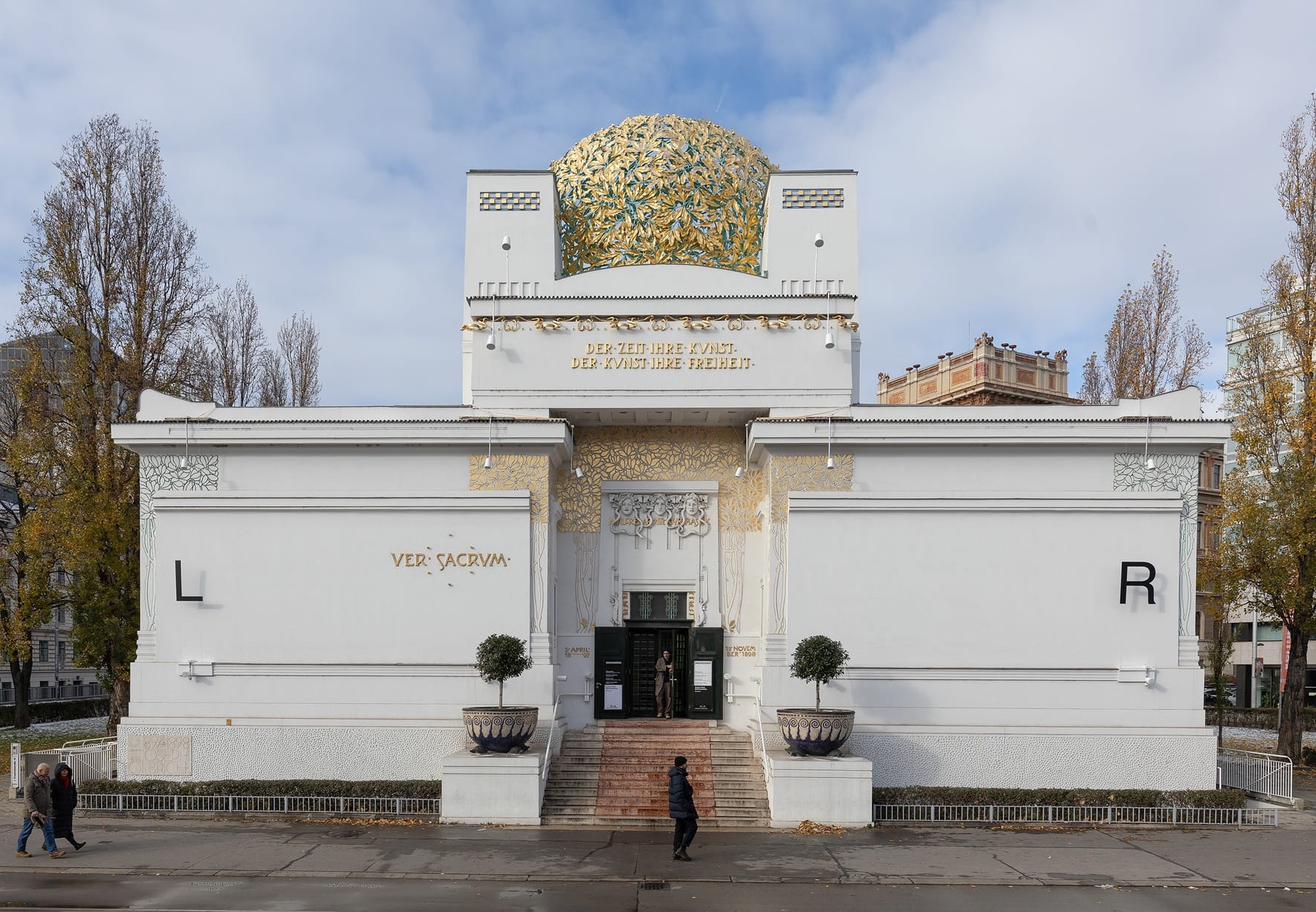 Cevdet Erek,&nbsp;Secession Ornamentation, installation view
